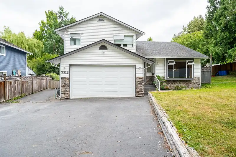 7518 149A STREET - photo 3 of 34