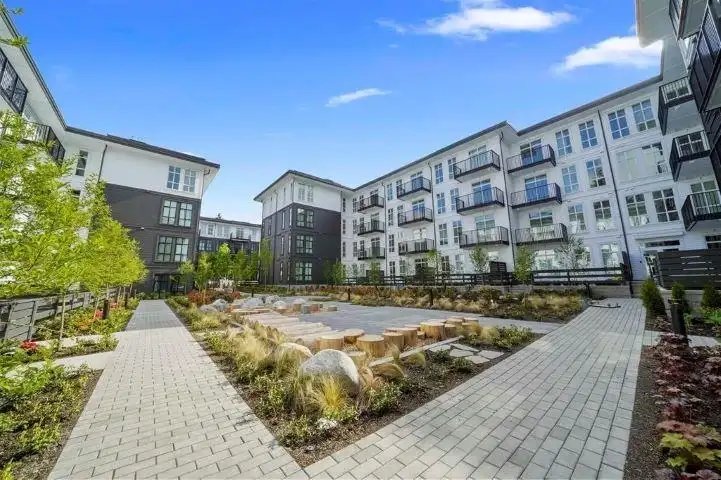 108 13929 105 BOULEVARD - photo 4 of 10