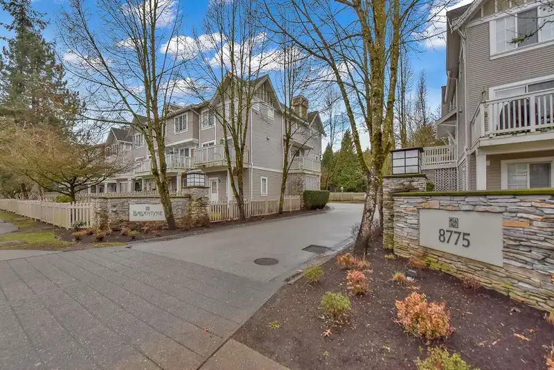 24 8775 161 STREET - photo 2 of 40