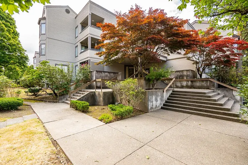 106 5224 204 STREET - photo 2 of 18