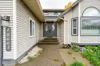 18661 56 AVENUE - thumbnail 3