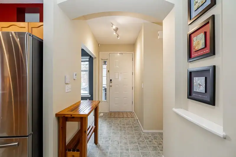 6689 185TH STREET - photo 4 of 25