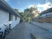 7968 161A STREET - thumbnail 5