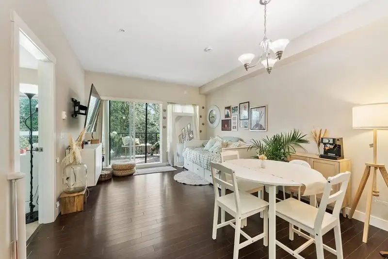 211 9655 KING GEORGE BOULEVARD - photo 1 of 34