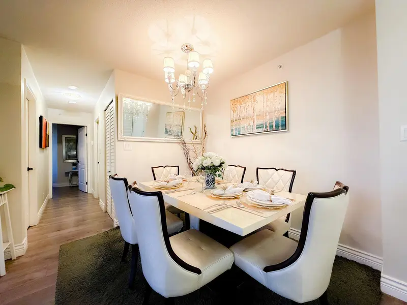 307 5860 DOVER CRESCENT - photo 4 of 13