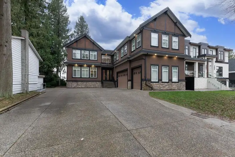 7033 129A STREET - photo 1 of 40