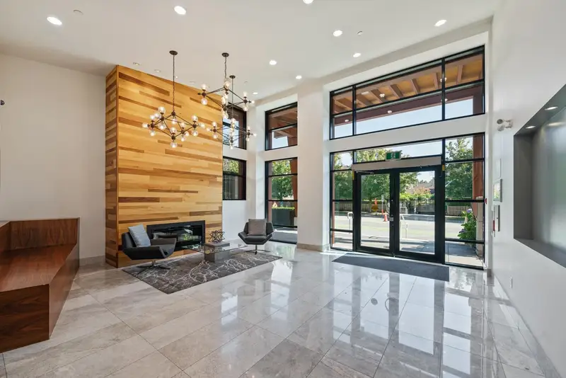 206 2665 MOUNTAIN HIGHWAY - photo 4 of 25