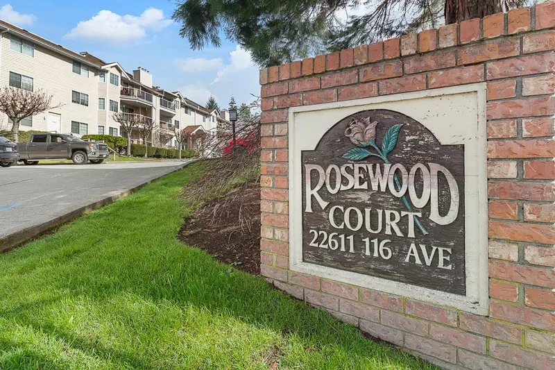 126 22611 116 AVENUE - photo 2 of 17