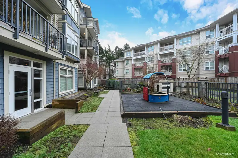 312 8084 120A STREET - photo 4 of 22