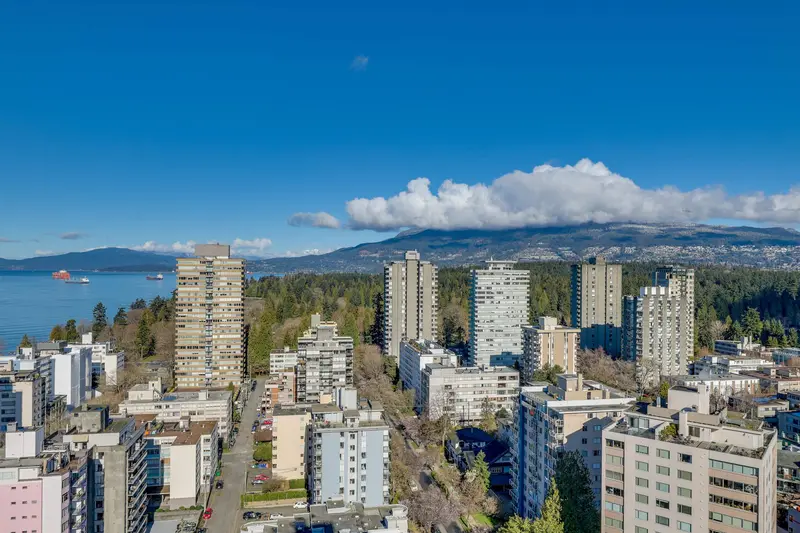 2603 1850 COMOX STREET - photo 2 of 25