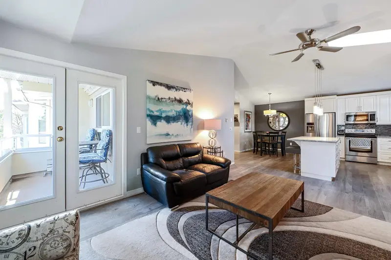 305 19721 64 AVENUE - photo 4 of 25