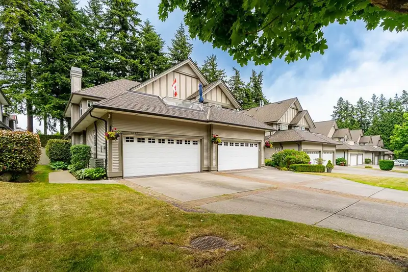 5832 122 STREET - photo 1 of 38