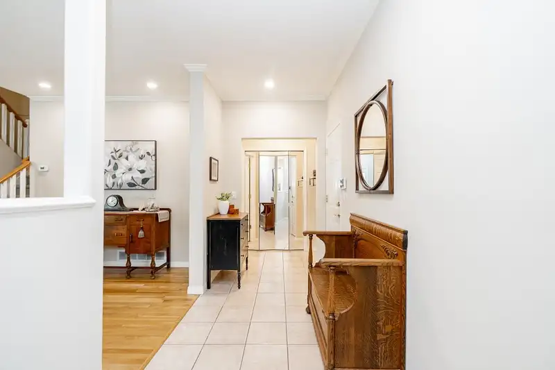 5832 122 STREET - photo 4 of 38