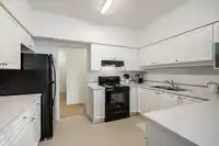 202 13911 70 AVENUE - thumbnail 2