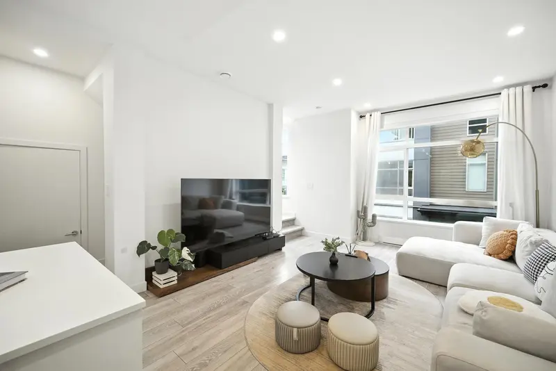 43 10511 NO. 5 ROAD - photo 3 of 25