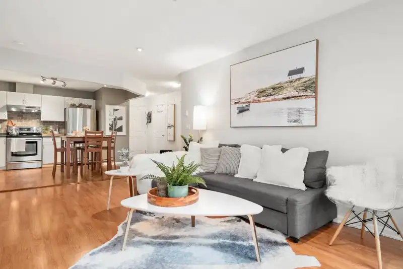 311 10188 155 STREET - photo 1 of 23