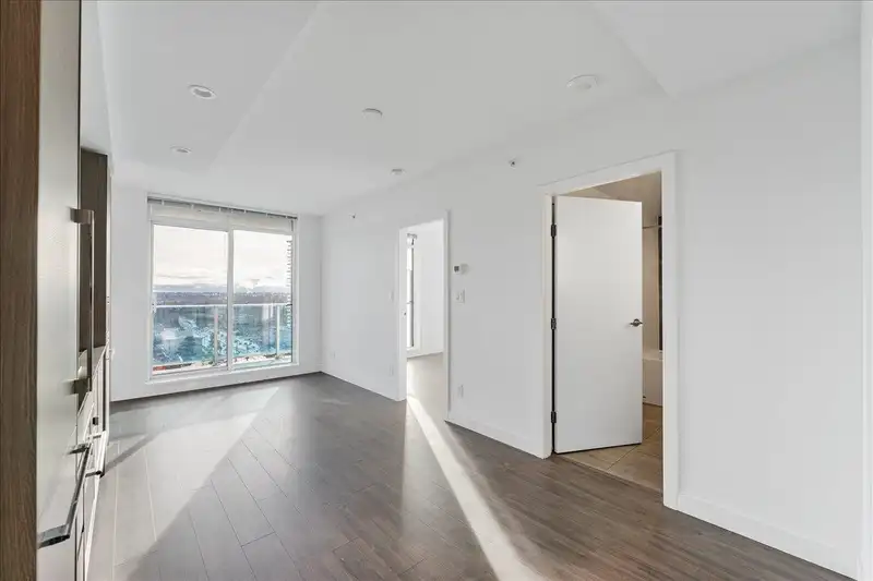 1212 13615 FRASER HIGHWAY - photo 2 of 24