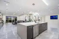 10490 125A STREET - thumbnail 12