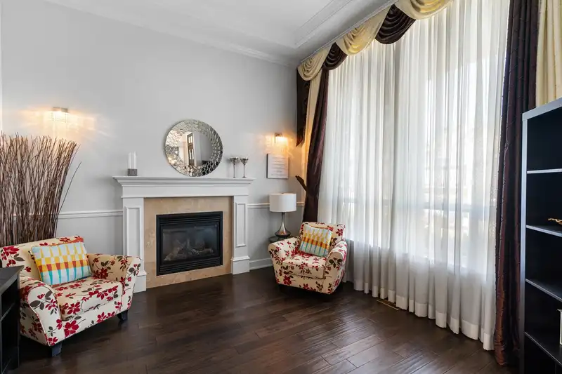 18876 53B AVENUE - photo 4 of 9