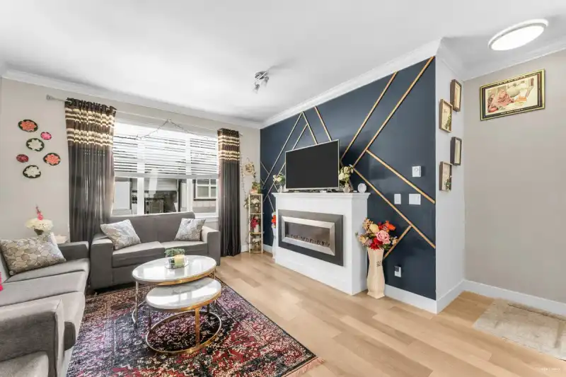 13 6350 142 STREET - photo 1 of 35