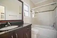 5528 189A STREET - thumbnail 15