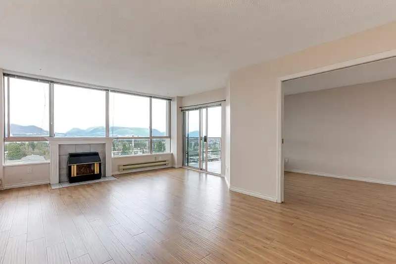 1501 14881 103A AVENUE - photo 4 of 40