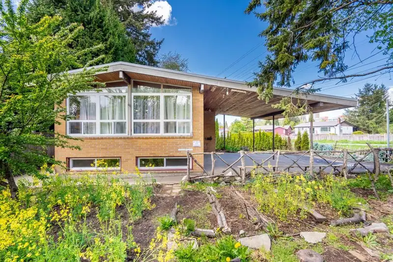 9387 140 STREET - photo 1 of 9