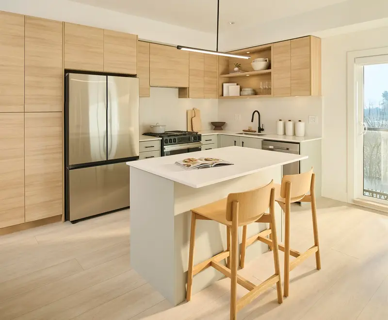 43 20335 70A AVENUE - photo 2 of 8