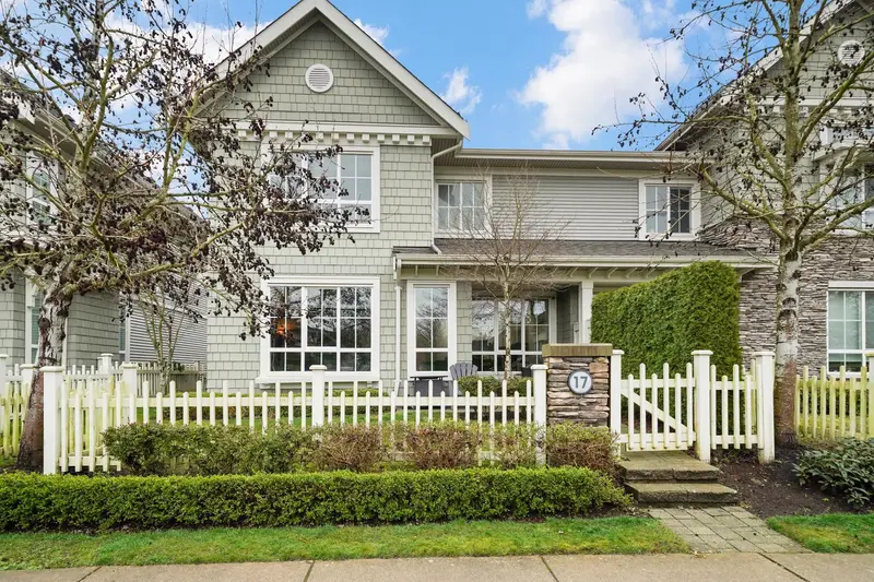 17 5510 ADMIRAL WAY - photo 1 of 25