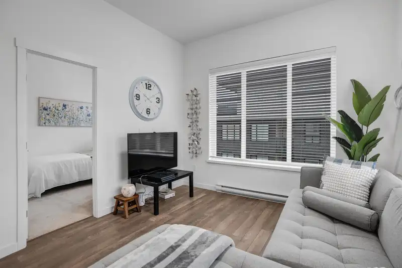 608 15825 85 AVENUE - photo 4 of 29