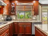 8367 153A STREET - thumbnail 8