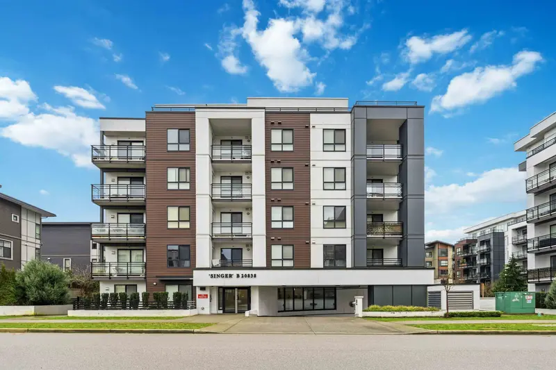 B207 20838 78B AVENUE - photo 4 of 25