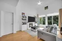 424 10180 153 STREET - thumbnail 4