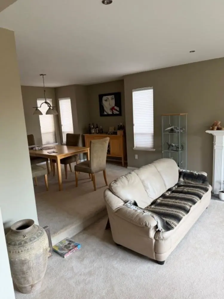 15049 75 AVENUE - photo 1 of 5