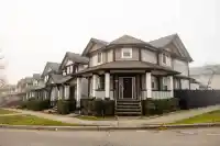 18999 68 AVENUE - thumbnail 1