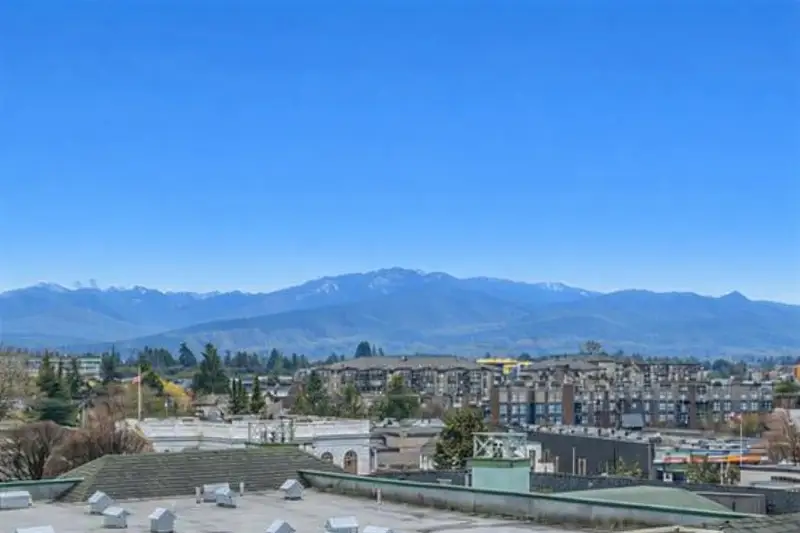 602 45765 SPADINA AVENUE - photo 4 of 25