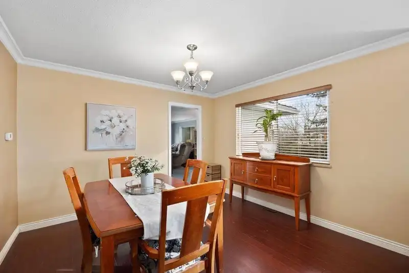 19093 SUNDALE COURT - photo 2 of 26