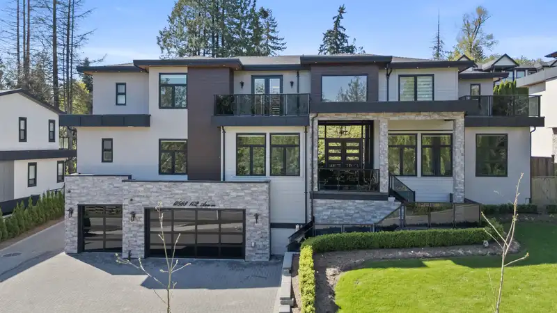 17568 102 AVENUE - photo 4 of 40