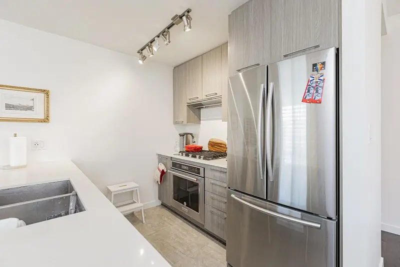 10 7708 ALDERBRIDGE WAY - photo 2 of 25