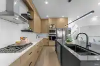 101 15871 111A AVENUE - thumbnail 12