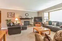 6154 171A STREET - thumbnail 3