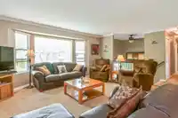 6154 171A STREET - thumbnail 5