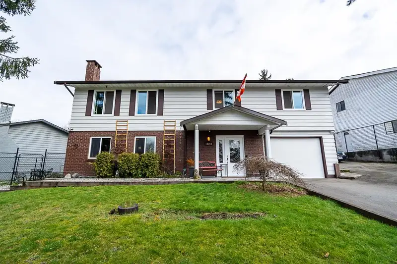 11368 ALPEN PLACE - photo 1 of 38