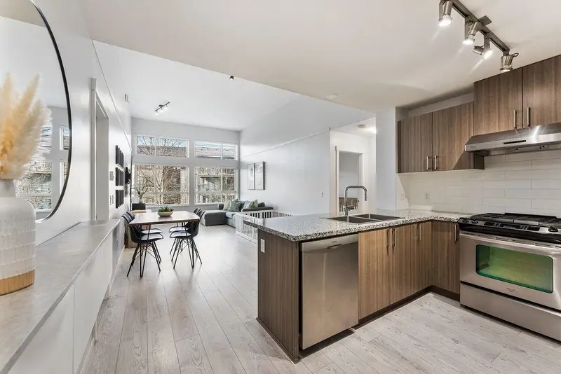 413 3156 DAYANEE SPRINGS BOULEVARD - photo 1 of 25