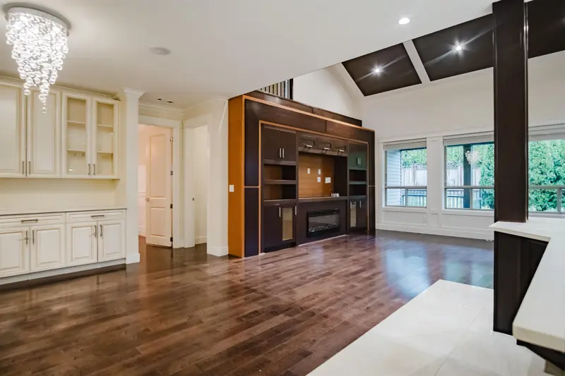 20539 68TH AVENUE - photo 4 of 25