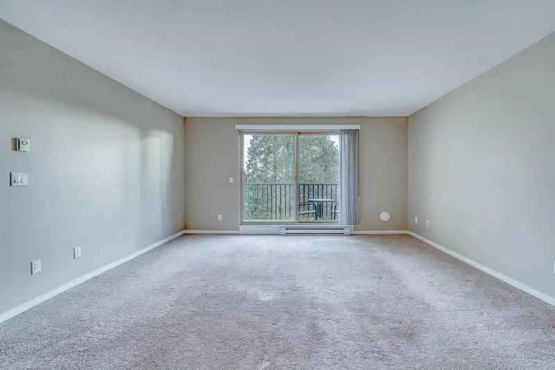 311 15288 100 AVENUE - photo 2 of 14