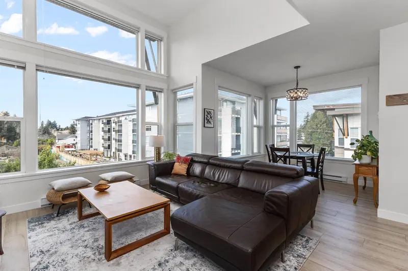 417 33539 HOLLAND AVENUE - photo 4 of 25