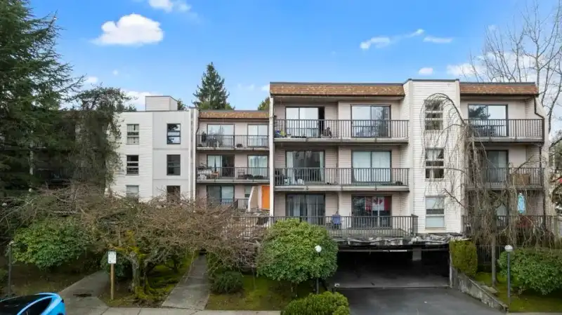 307 15238 100 AVENUE - photo 1 of 26
