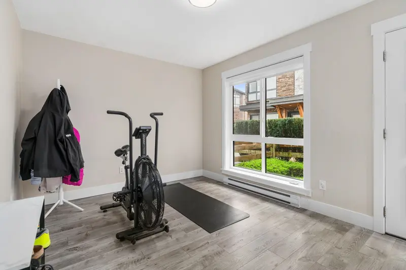 181 16488 64 AVENUE - photo 3 of 24