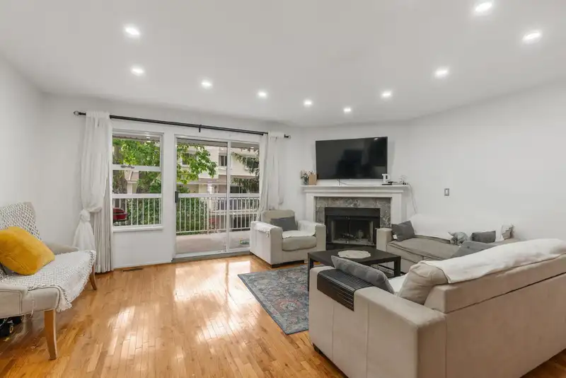3 13981 70 AVENUE - photo 3 of 39
